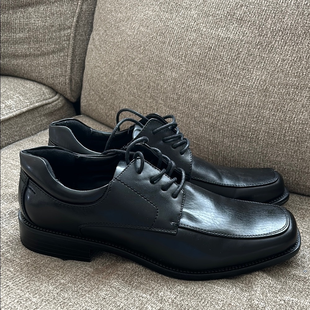 Men's Black Leather Dress Shoes